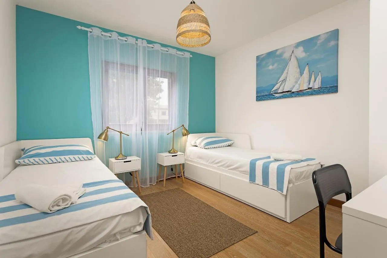 Apartments Cesare With Shared Pool Ližnjan