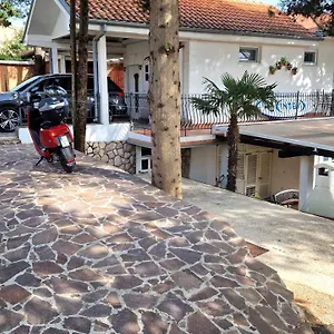 Damijan Apartment Krk Town