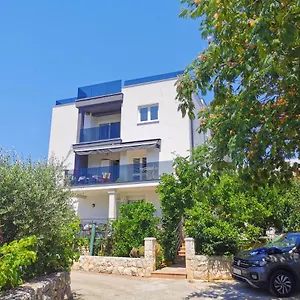 Adriana Apartment Seget Vranjica