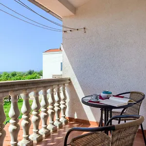 Monica Apartment Ližnjan